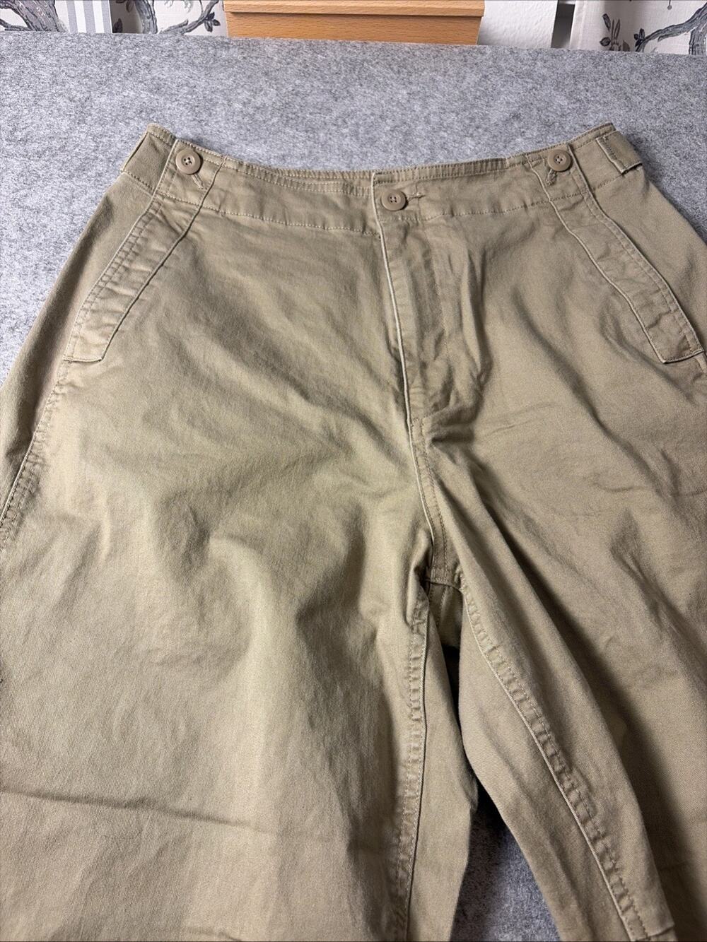 uniqlo women Barrel Leg Khaki Pants Size 10